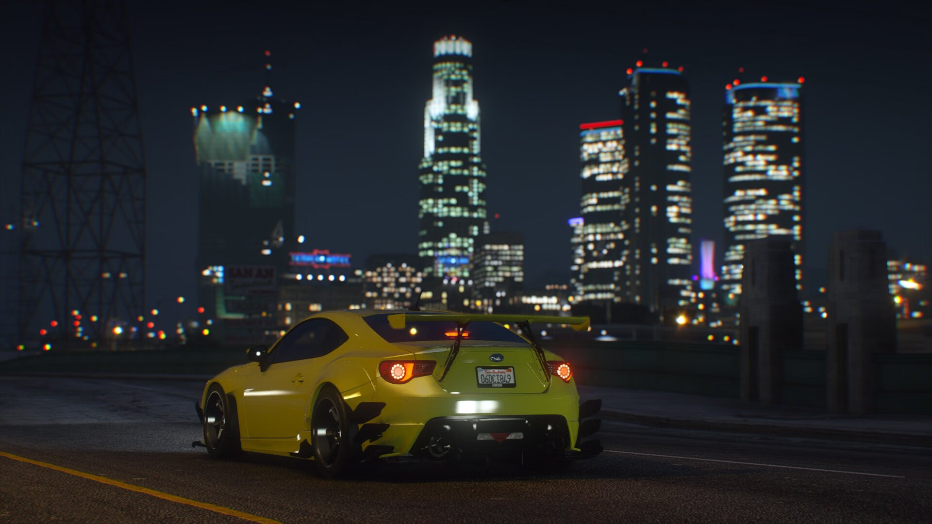 fb体育官网首页-漂移乐趣无限：车辆在赛场上的飞转飘逸震撼瞬间，漂移车玩法